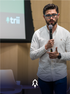 Carlos Guayara CEO de Trii participando como emprendedor en el Congreso Internacional de Startups